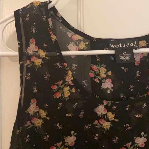 Wet Seal XS Open Back Floral Print Flowy Top - Picture 3 of 5